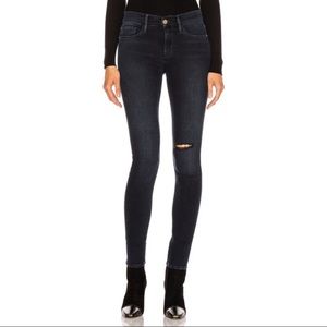 FRAME LE SKINNY DE JEANNE DARK WASH JEAN SIZE 24